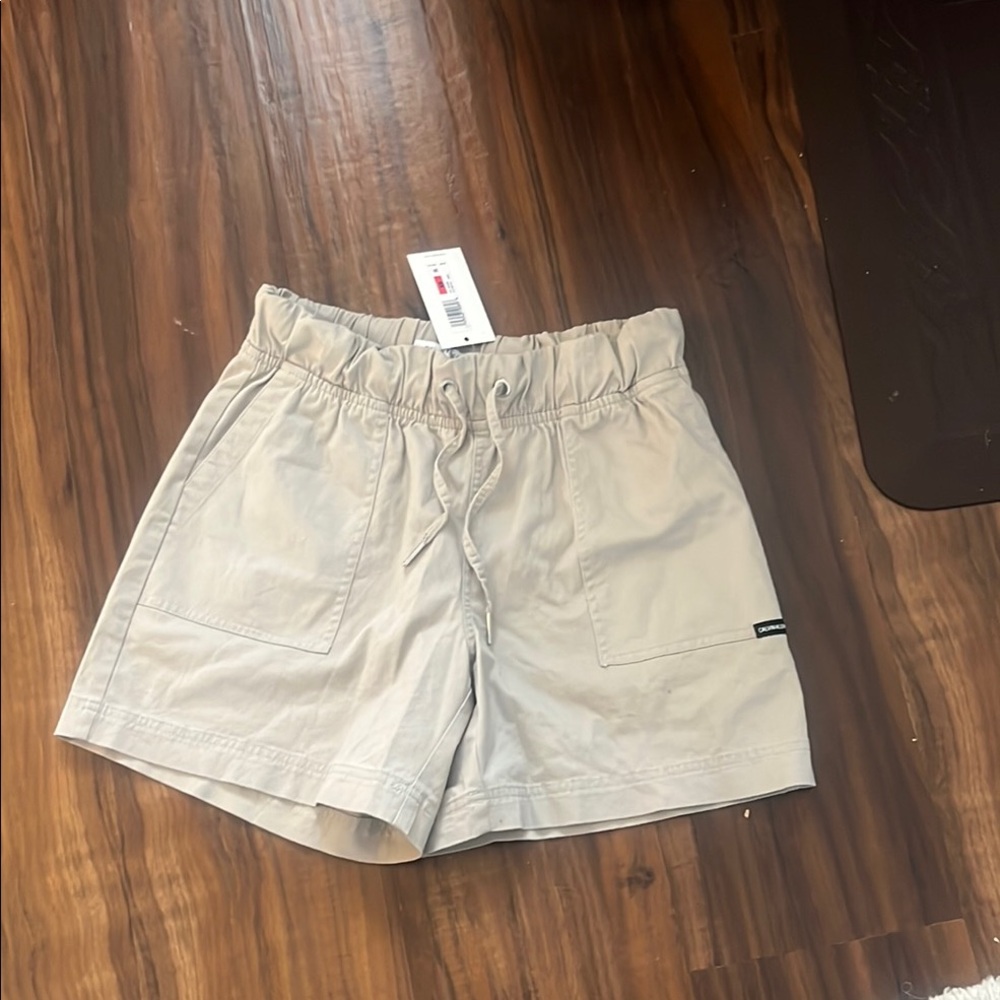 New Calvin Klein Jeans Tan Cargo Shorts with Elastic Waistband